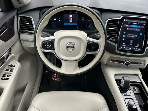 Used 2025 Volvo XC90 T8 Plus AWD/4WD image 16