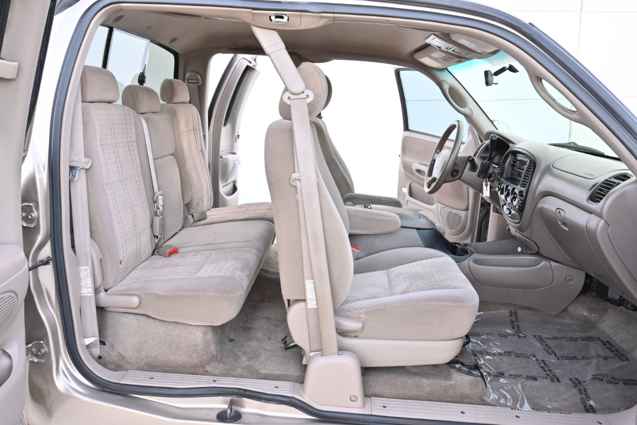 Used 2006 Toyota Tundra SR5 w/ TRD Off-Road Pkg AWD/4WD image 19