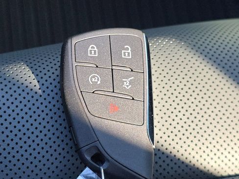 New 2026 GMC Terrain AT4 w/ Convenience Package III image 36