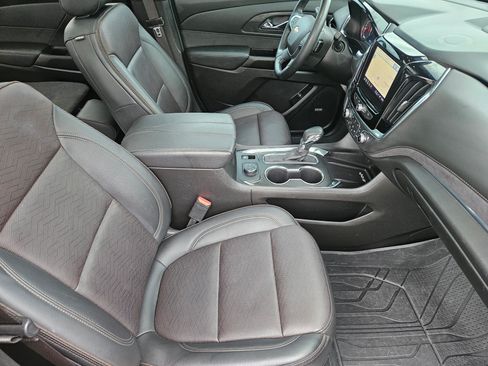 Used 2023 Chevrolet Traverse High Country w/ LPO, Floor Liner Package AWD/4WD image 15
