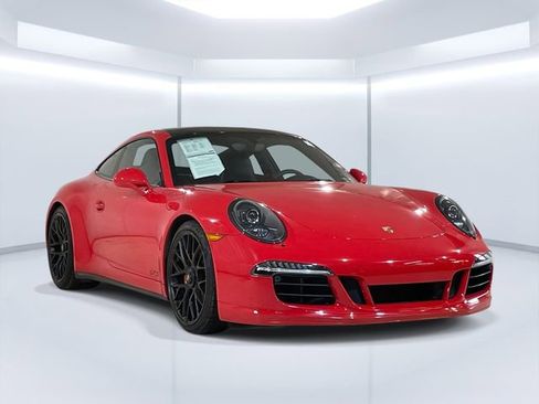Used 2015 Porsche 911 Carrera 4 GTS image 3