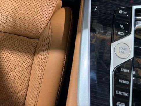 Used 2024 BMW X5 xDrive50e w/ M Sport Package AWD/4WD image 38