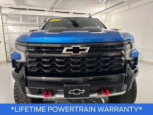 Used 2023 Chevrolet Silverado 1500 ZR2 image 3