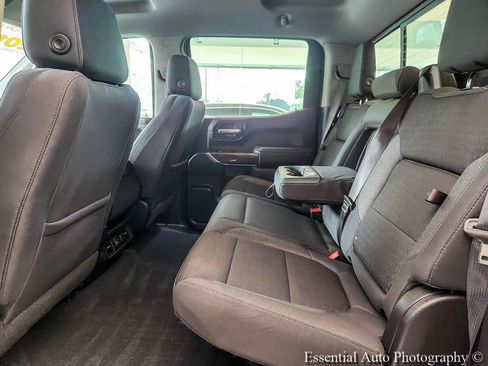 Used 2019 GMC Sierra 1500 SLE w/ SLE Value Package AWD/4WD image 12