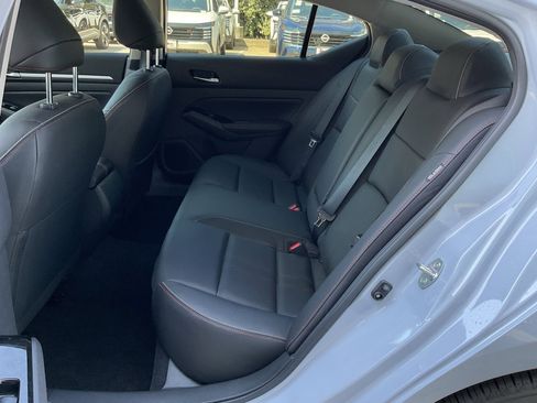 New 2025 Nissan Altima 2.5 SR image 13