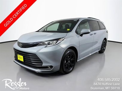 Used 2026 Toyota Sienna XLE Woodland Edition