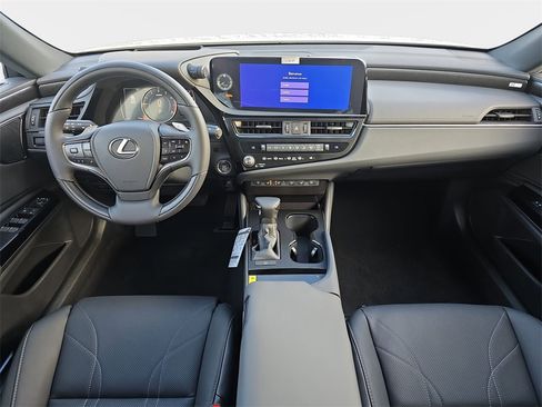 New 2025 Lexus ES 350 Luxury image 9