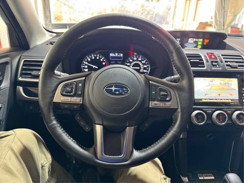 Used 2018 Subaru Forester 2.5i Touring AWD/4WD image 16
