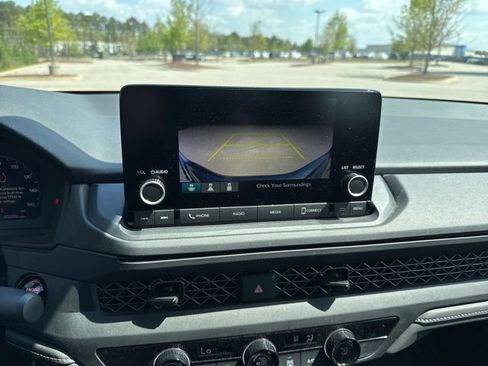 Used 2024 Honda Accord LX image 7