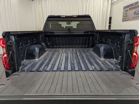 Used 2020 Chevrolet Silverado 1500 Custom w/ Custom Value Package image 11