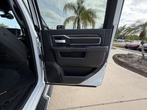 Used 2024 RAM 2500 Big Horn image 27