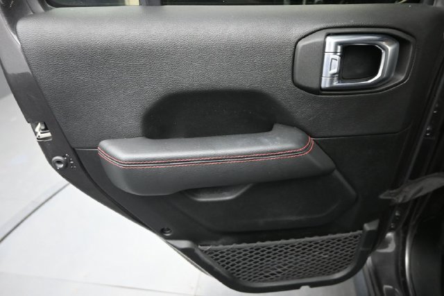 Used 2021 Jeep Wrangler Unlimited Rubicon AWD/4WD image 16