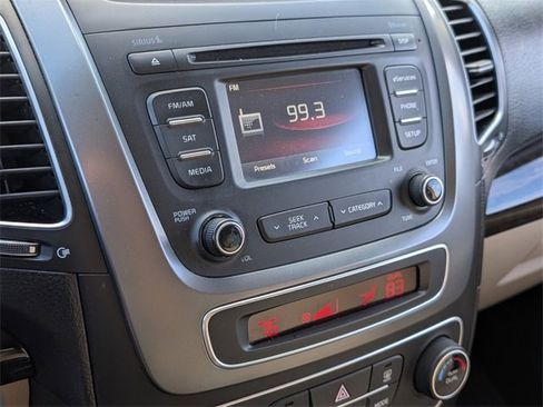 Used 2015 Kia Sorento EX image 20