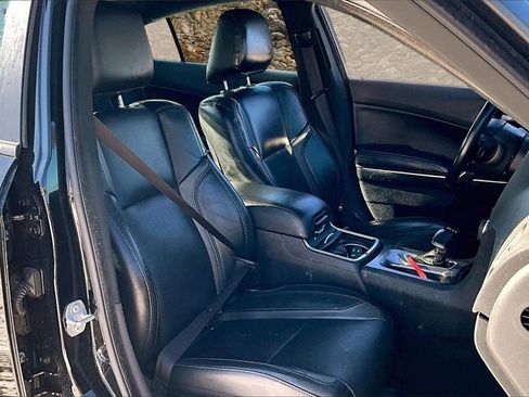 Used 2021 Dodge Charger SXT w/ Leather Interior Group image 7