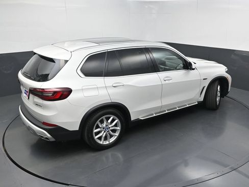 Used 2022 BMW X5 xDrive45e w/ Climate Comfort Package AWD/4WD image 36