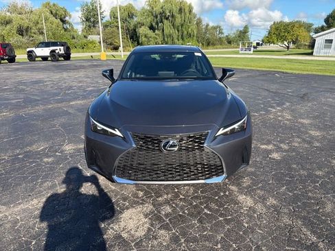 Used 2023 Lexus IS 300 AWD w/ Comfort Package image 9