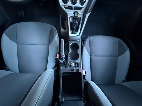 Used 2012 Ford Focus SE FWD image 47