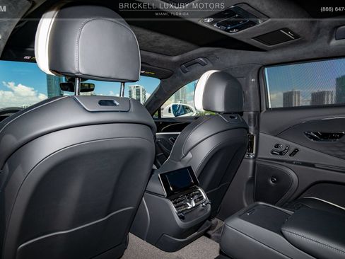 Used 2025 Bentley Flying Spur Plug-In Hybrid w/ First Edition Specification AWD/4WD image 22