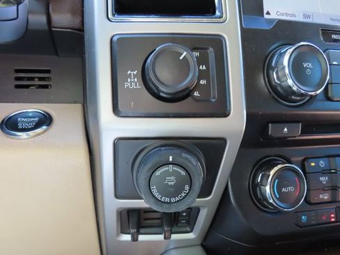 Used 2018 Ford F150 Lariat image 22