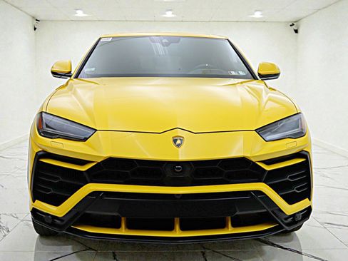 Used 2022 Lamborghini Urus /SELEZIONE PRE-OWNED CERTIFIED image 22