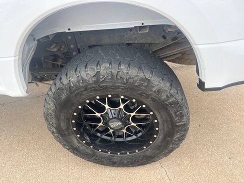 Used 2017 Ford F250 XLT w/ XLT Value Package AWD/4WD image 5