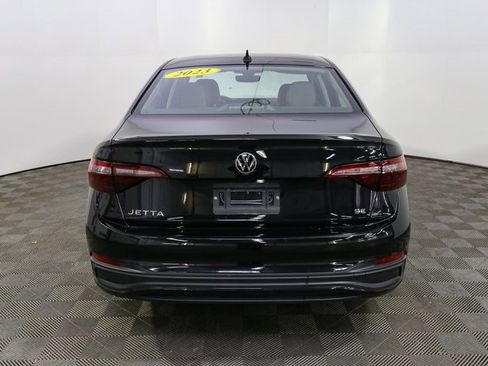 Used 2023 Volkswagen Jetta SE image 8