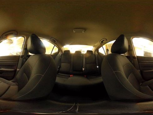 Used 2025 Nissan Altima 2.5 SV FWD image 42