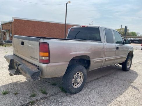 Used 2001 Chevrolet Silverado 2500 LS image 6