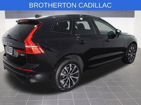 Used 2025 Volvo XC60 B5 Plus AWD/4WD image 7
