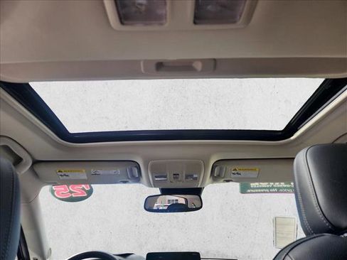 Used 2025 MAZDA CX-5 AWD 2.5 S w/ Preferred Package image 17