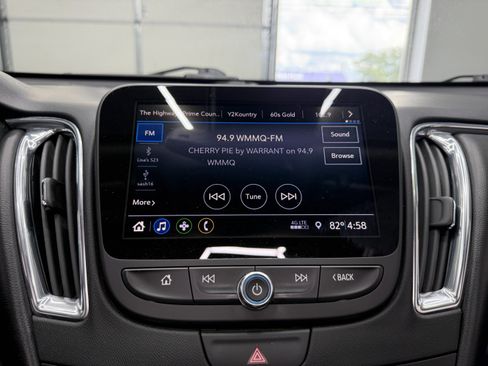 Used 2019 Chevrolet Malibu LT w/ LT Plus Package FWD image 17