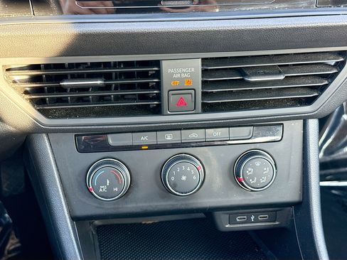 Used 2021 Volkswagen Jetta S w/ Driver Assistance Package image 32