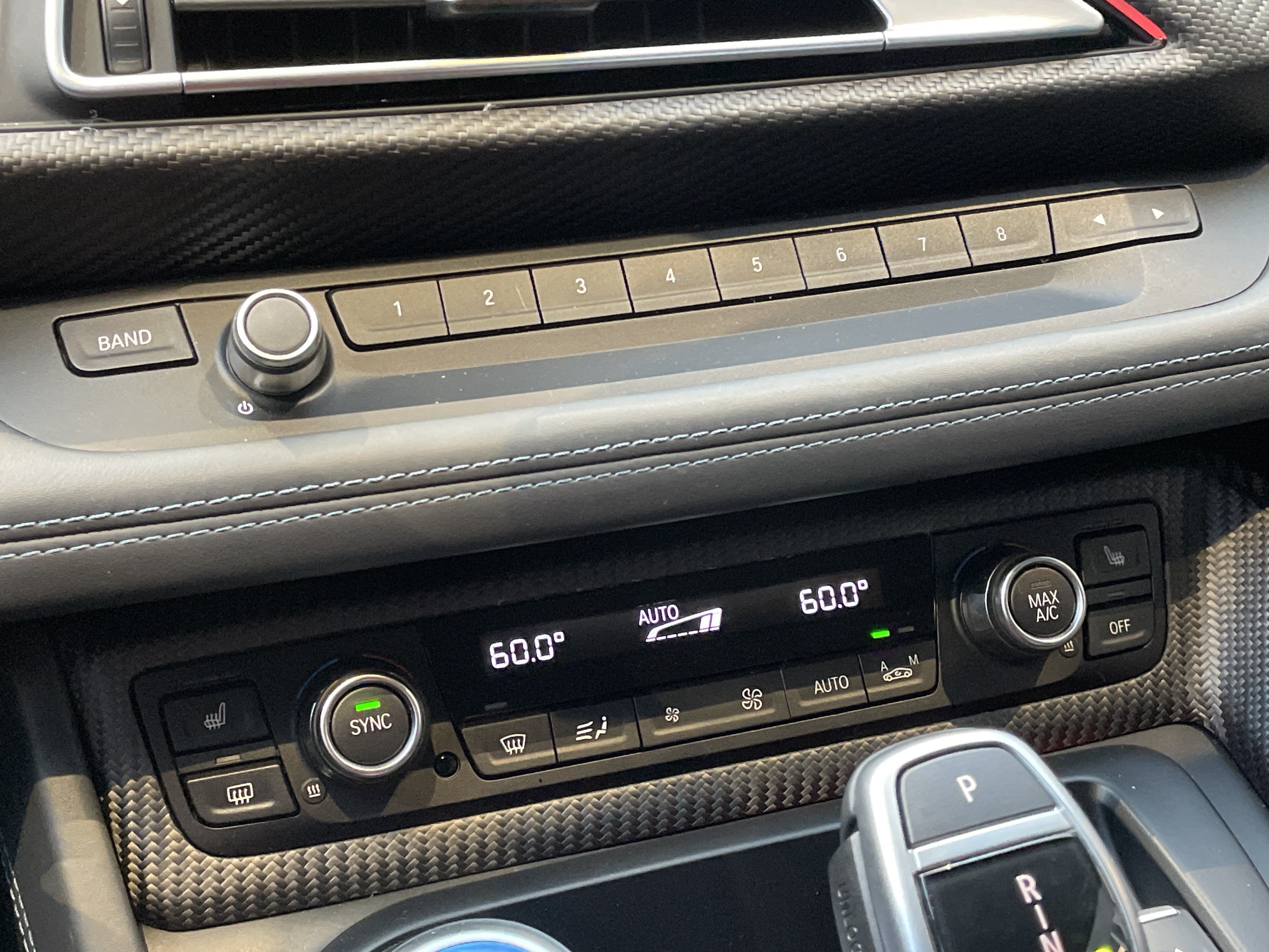 Used 2019 BMW i8 Coupe AWD/4WD image 31