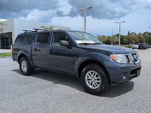 Certified 2020 Nissan Frontier SV RWD image 2