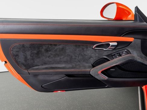 Used 2018 Porsche 911 GT3 RWD image 45