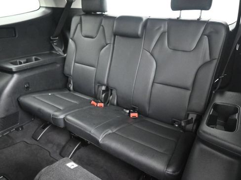 Used 2024 Kia Telluride S FWD image 23
