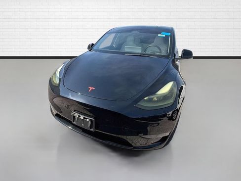 Used 2023 Tesla Model Y Performance AWD/4WD image 2