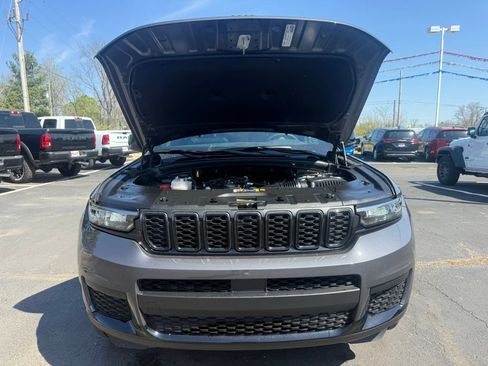 Used 2024 Jeep Grand Cherokee L Altitude AWD/4WD image 67