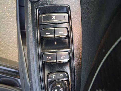 Certified 2023 Subaru Crosstrek 2.0i image 13