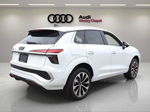 New 2026 Audi Q3 quattro 2.0T AWD/4WD image 5