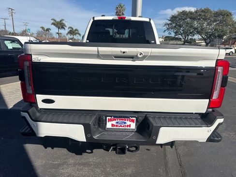 Used 2026 Ford F450 Platinum w/ FX4 Off-Road Package image 18