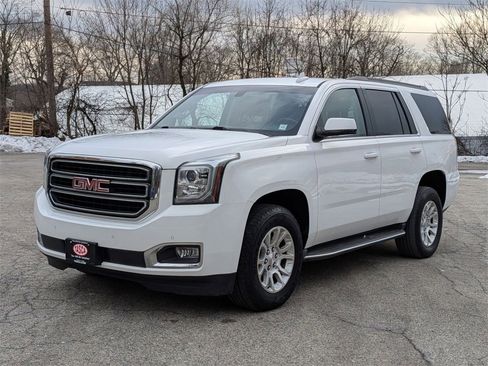 Used 2015 GMC Yukon SLE image 9