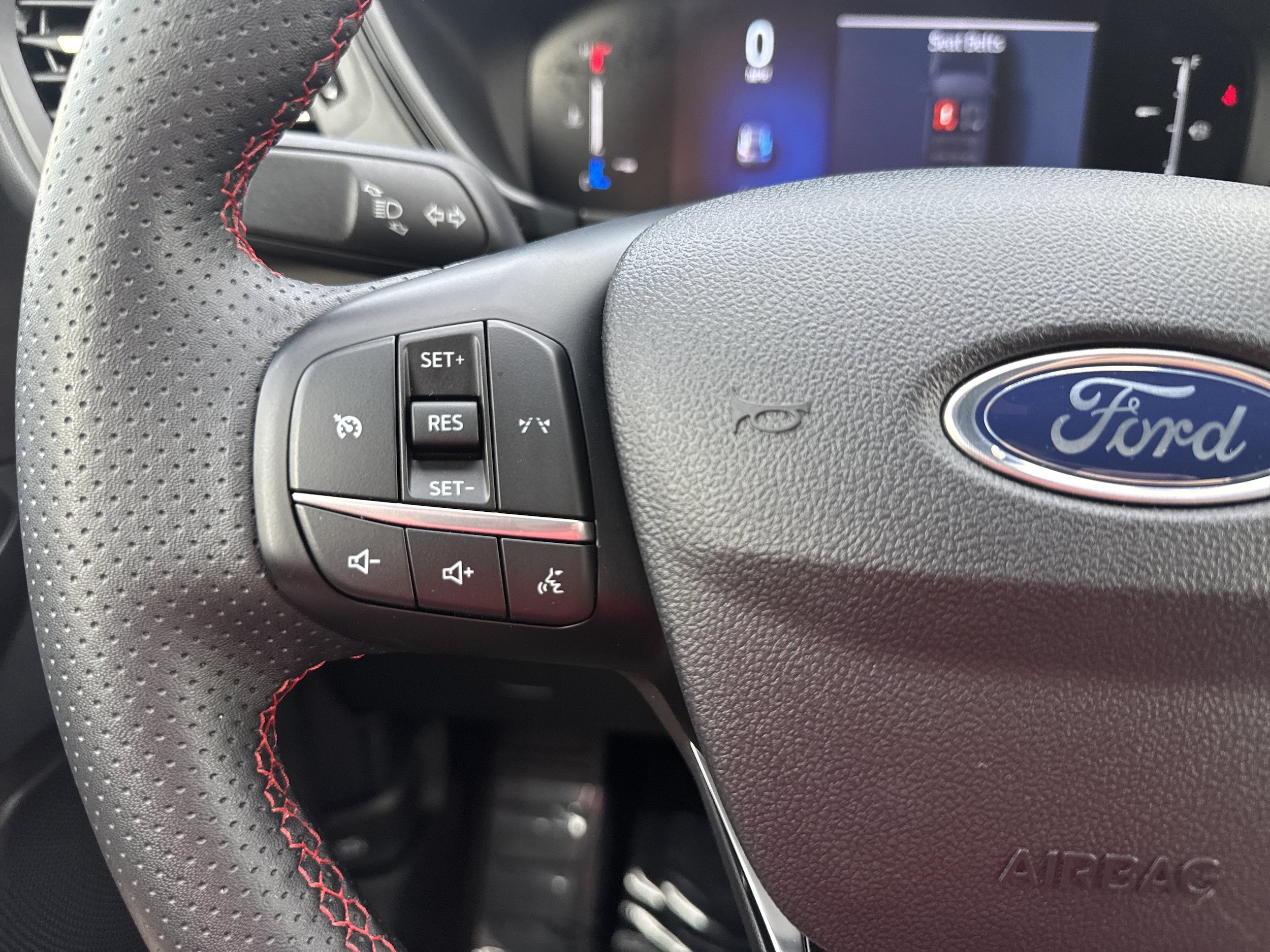 Used 2025 Ford Escape ST-Line Select AWD/4WD image 22