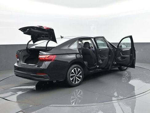 Used 2025 Volkswagen Jetta S FWD image 28