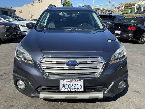 Used 2017 Subaru Outback 2.5i Limited image 2