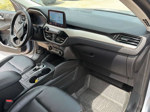Used 2022 Ford Escape SEL w/ Technology Package FWD image 20