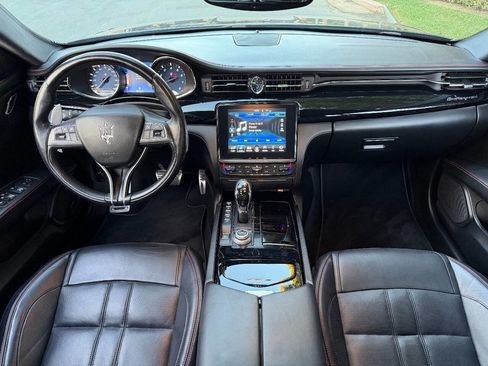 Used 2018 Maserati Quattroporte S GranSport image 22