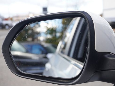 Used 2023 Kia Seltos S w/ Navigation Package image 42