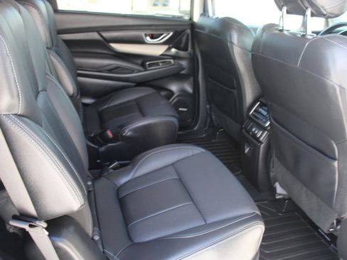 Used 2022 Subaru Ascent Limited w/ Technology Package image 19