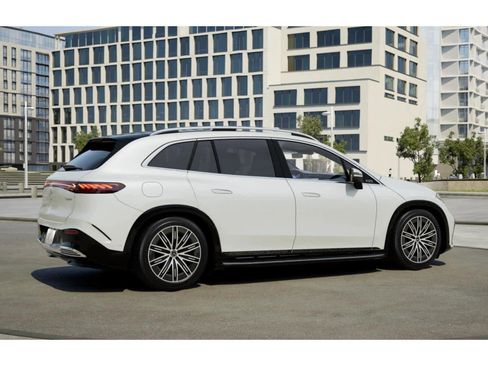 New 2026 Mercedes-Benz EQS 400 4MATIC SUV image 18